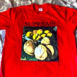 100% Authentic Supreme tee BRAND NEW SEND OFFERS